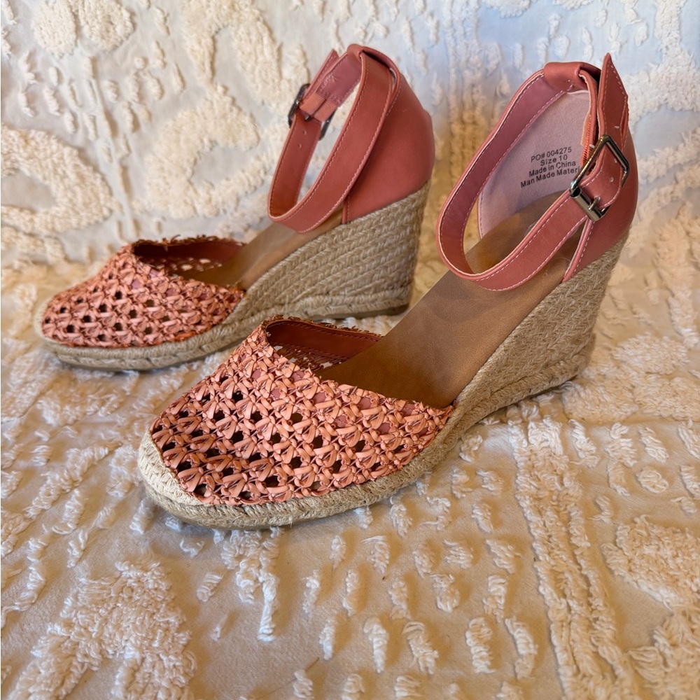 Journee Collection Coral Pink Woven Espadrille Wedge Sandals Ankle Strap #525 - Picture 1 of 3